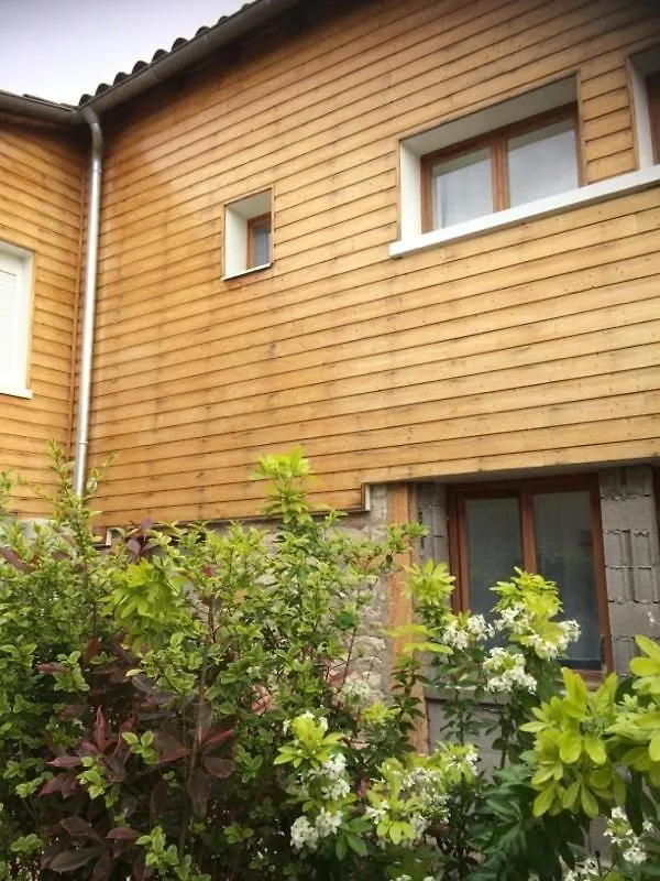 Les Gites Cherois Belle Maison Grande Capacite D'Accueil Les Cheres France